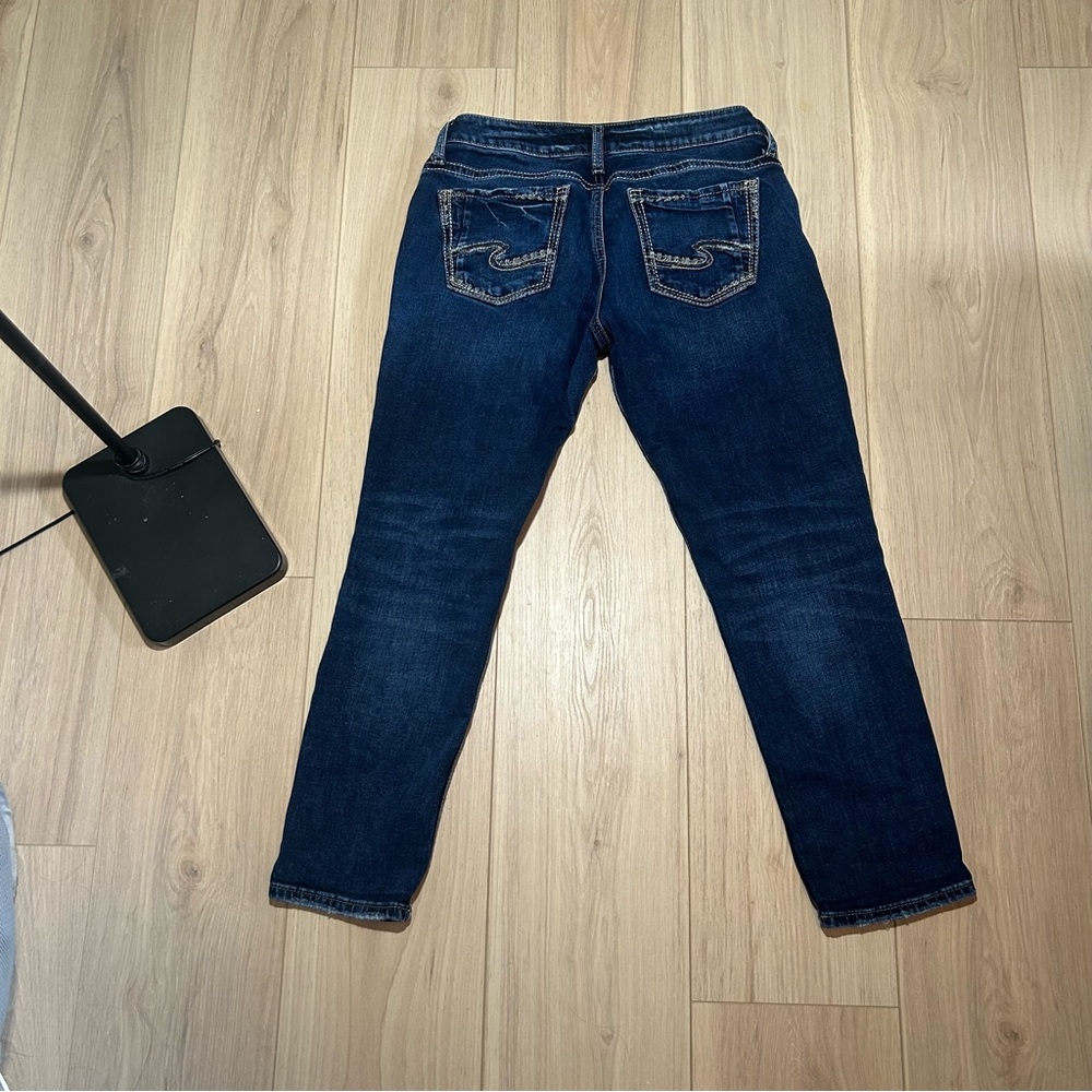 Silver Jeans Co. Women's Boyfriend Mid Rise Slim Leg Jean - Picture 5 of 7